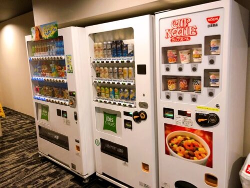 イビススタイルズ東京ベイ カップラーメン自動販売機