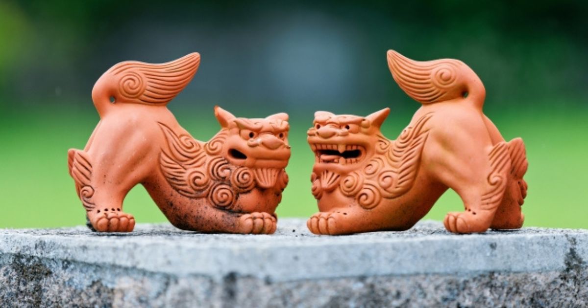 知らないと損する！シーサーのオス・メス間違った置き方があなたの運気を下げているかも？